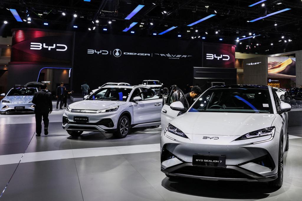 China's Byd aims to double overseas sales in 800k cars in 2025 while Tesla competition is heated
