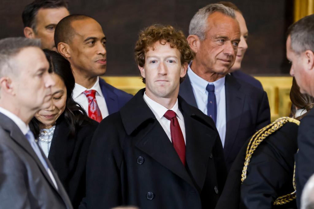 Meta Zuckerberg Meta lobbying Trump to resolve the FTC antitrust issue: Report