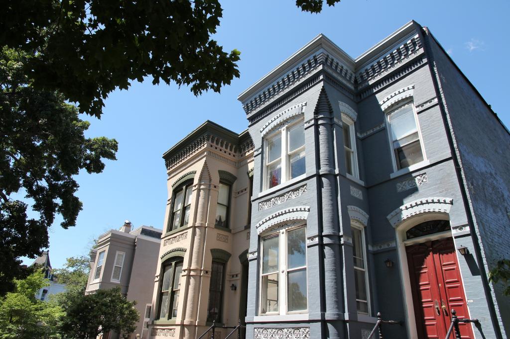 DC house inventory passing after Trump federal holidays admin